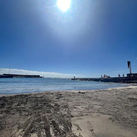 Acogedor Cerca De La Playa 아파트